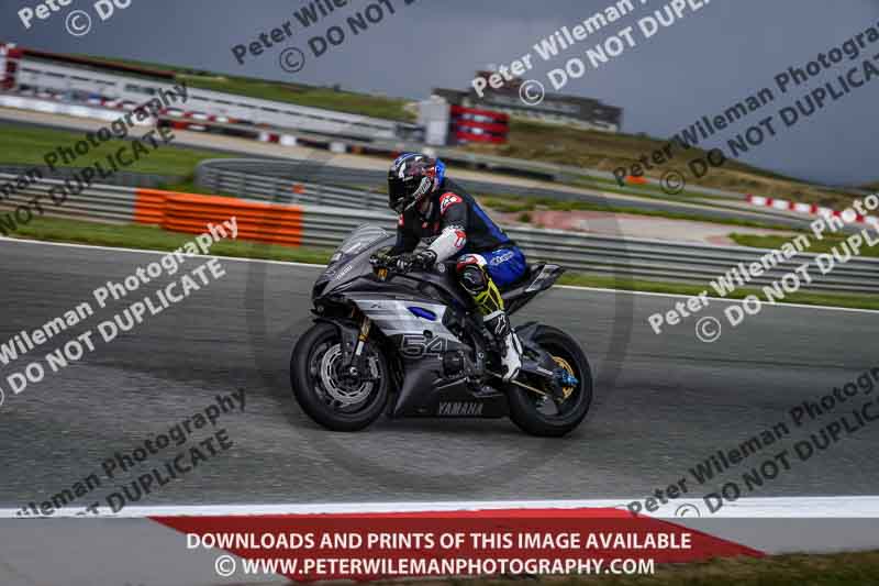 cadwell no limits trackday;cadwell park;cadwell park photographs;cadwell trackday photographs;enduro digital images;event digital images;eventdigitalimages;navarra;no limits trackdays;peter wileman photography;racing digital images;trackday digital images;trackday photos